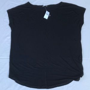 NEW WITH TAGS Women’s Black Gap Tank